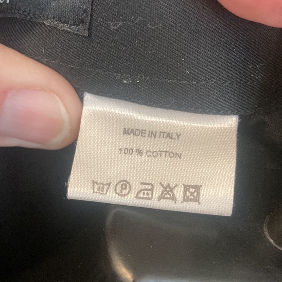 Gucci dress shirt. - Picture 3 of 7